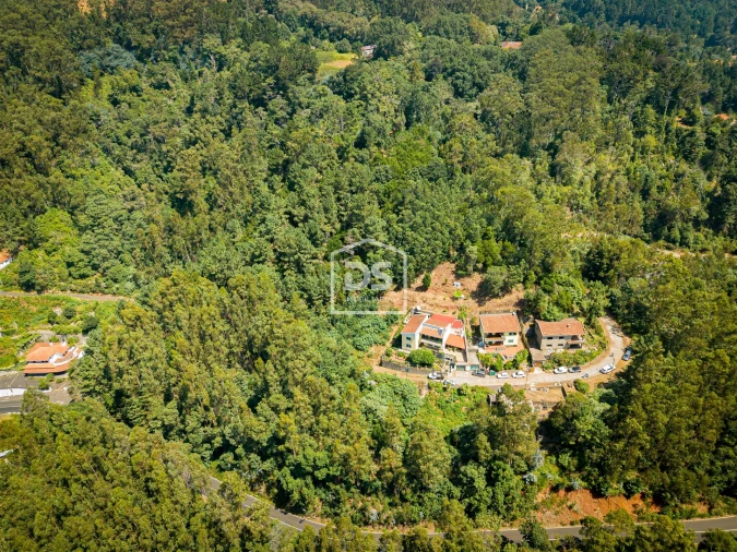 Terreno para Venda em Camacha Foto 2
