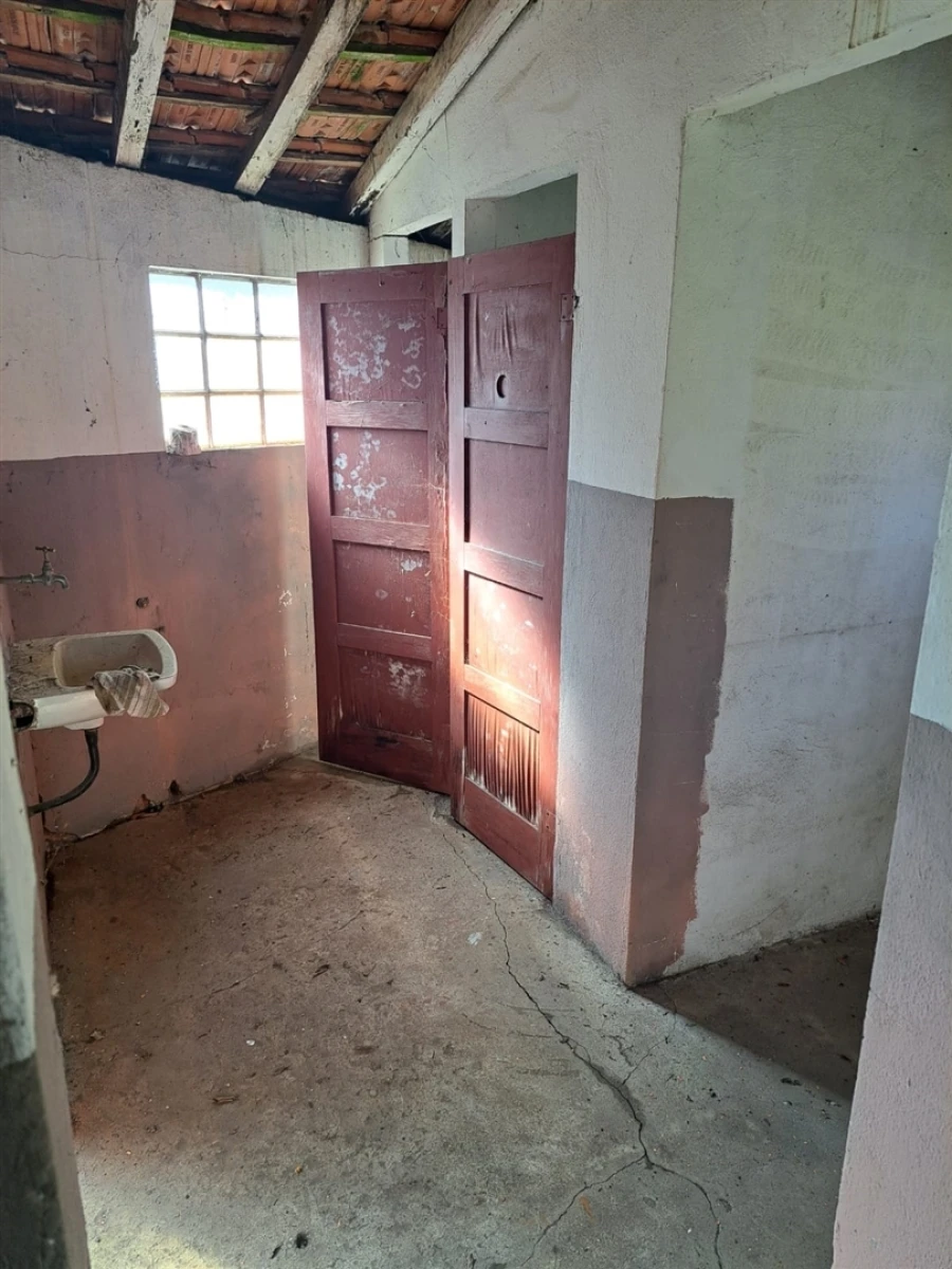 Armazém para Venda em São João da Madeira Foto 12