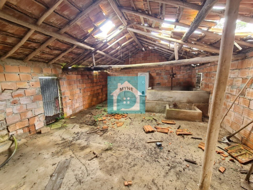 Moradia T3 para Venda em Cela Foto 13