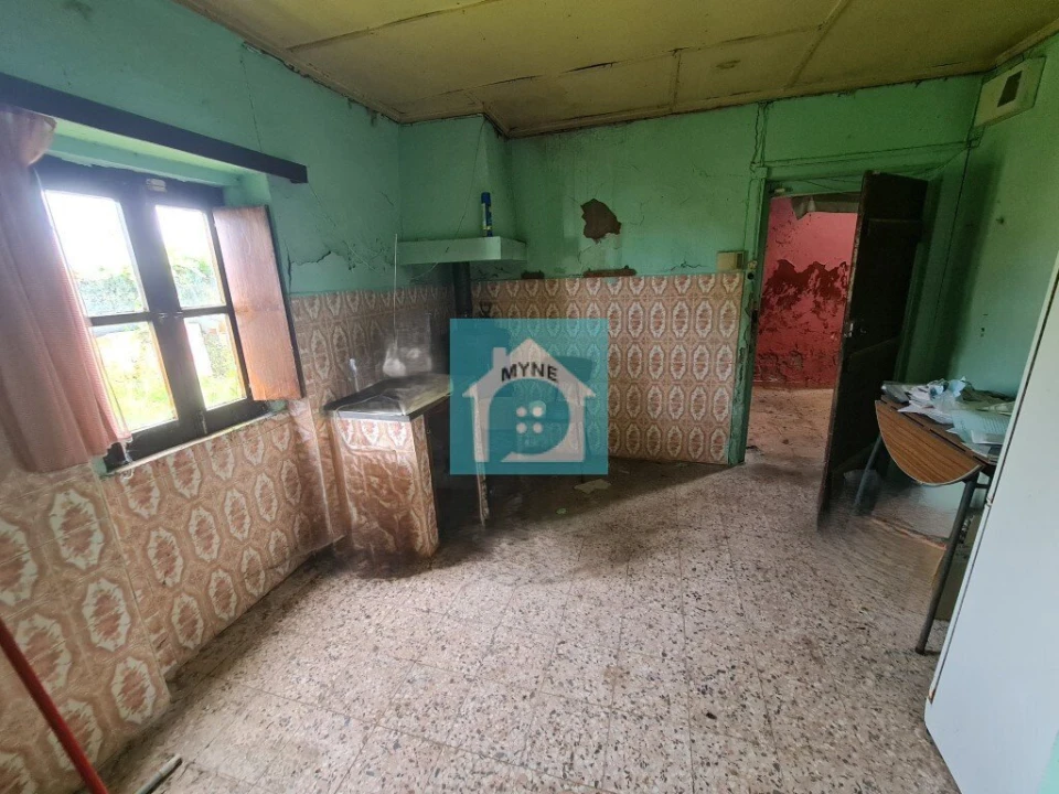 Moradia T3 para Venda em Cela Foto 17