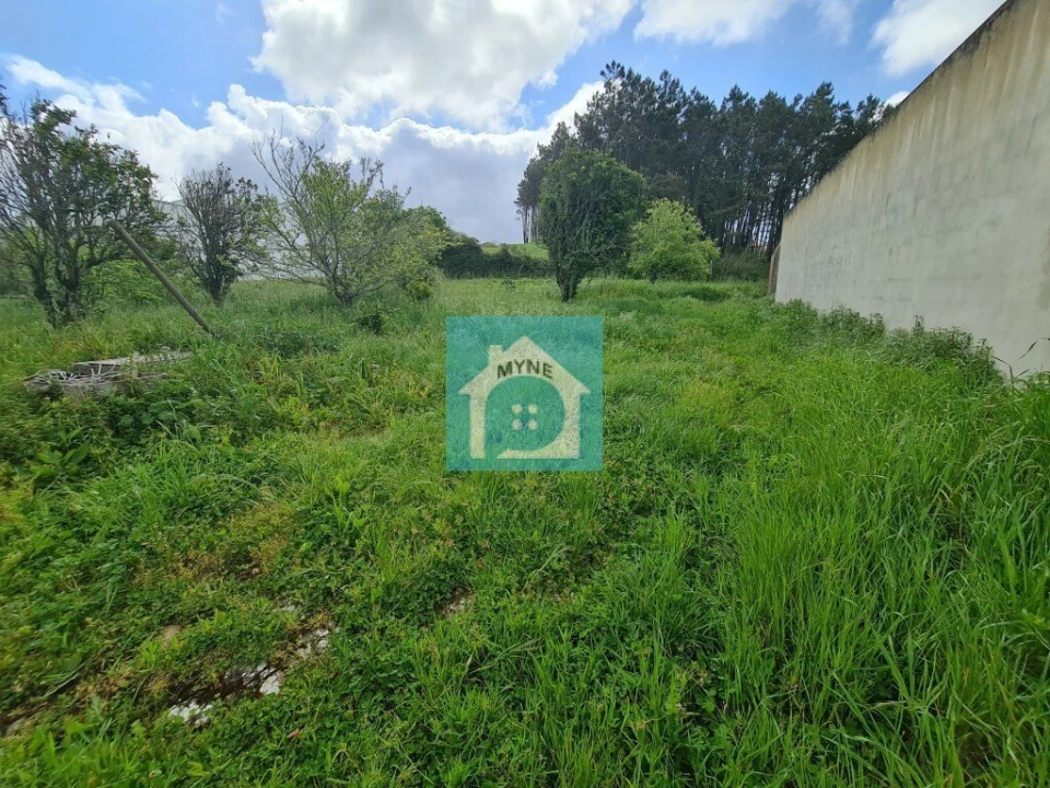 Moradia T3 para Venda em Cela Foto 10