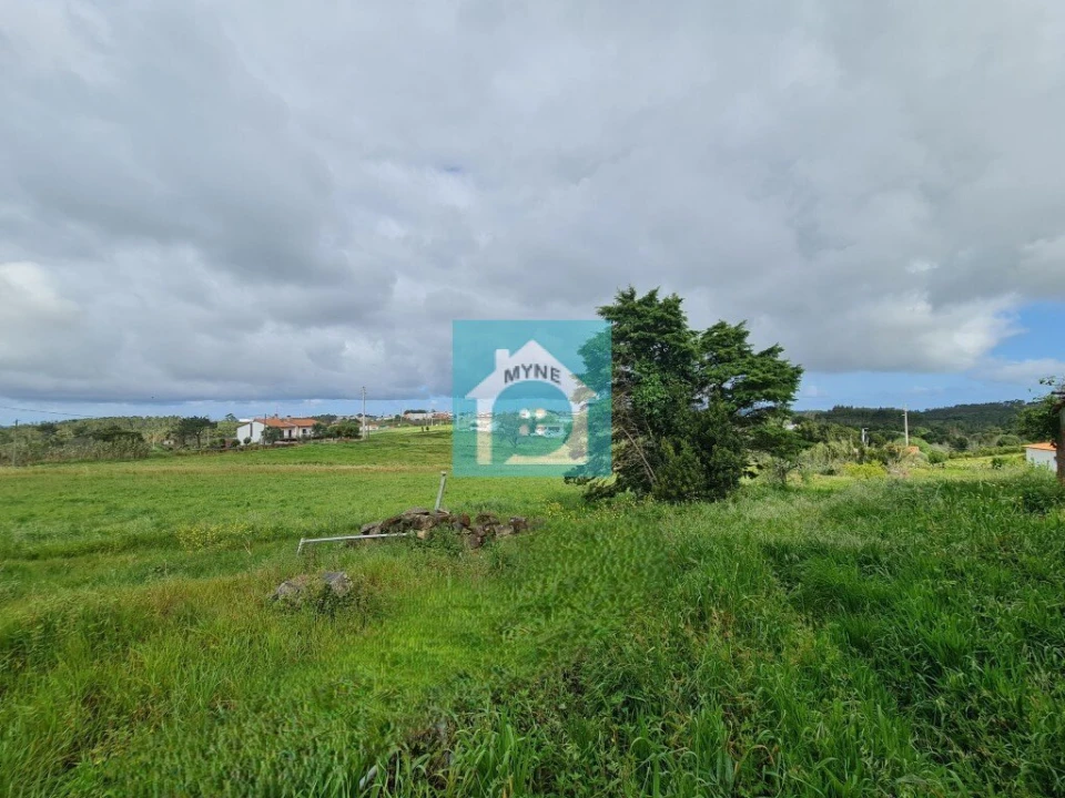 Moradia T3 para Venda em Cela Foto 4