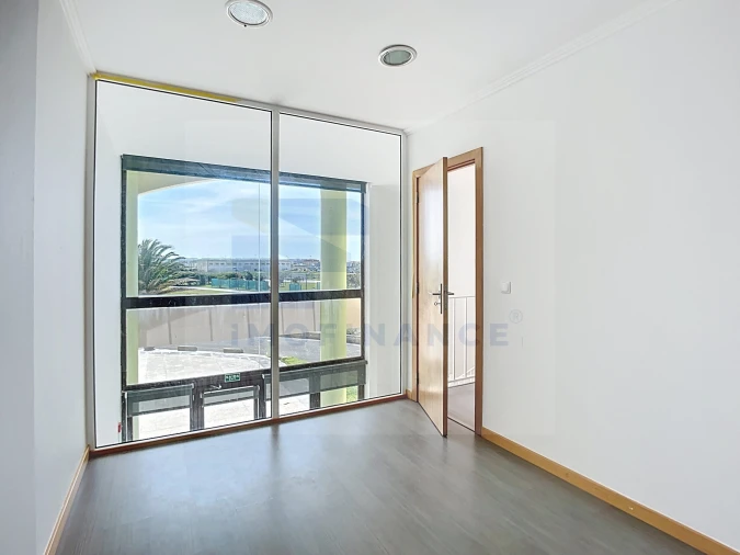 Loja para Venda em Peniche Foto 18