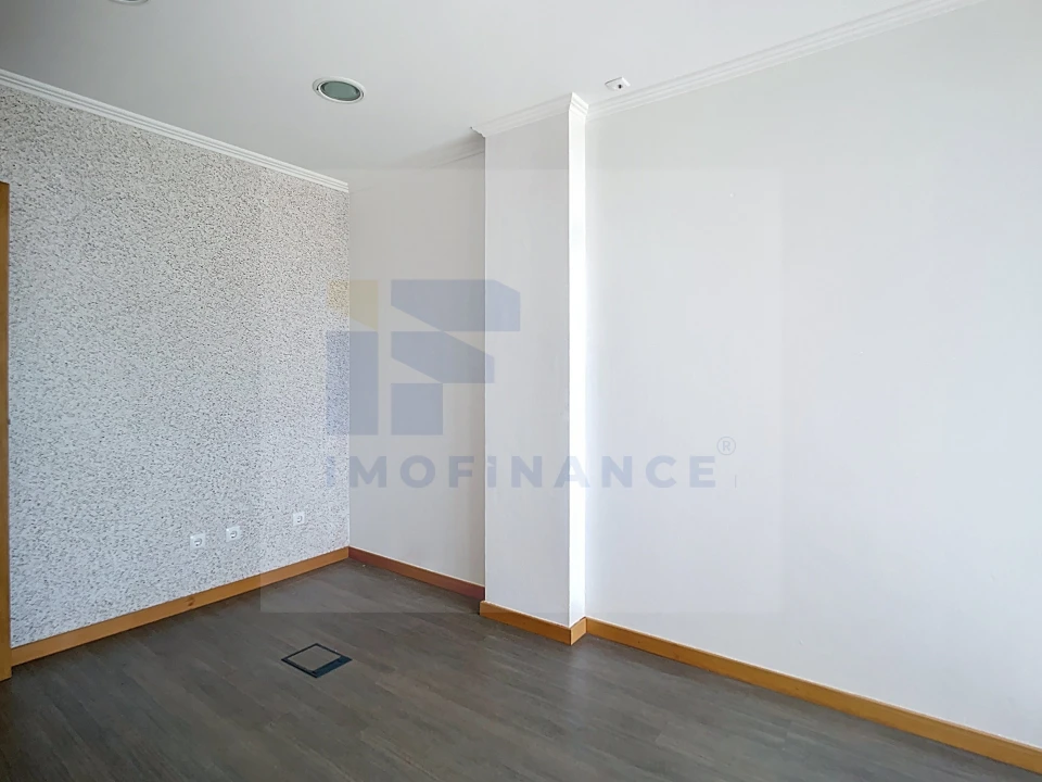 Loja para Venda em Peniche Foto 17