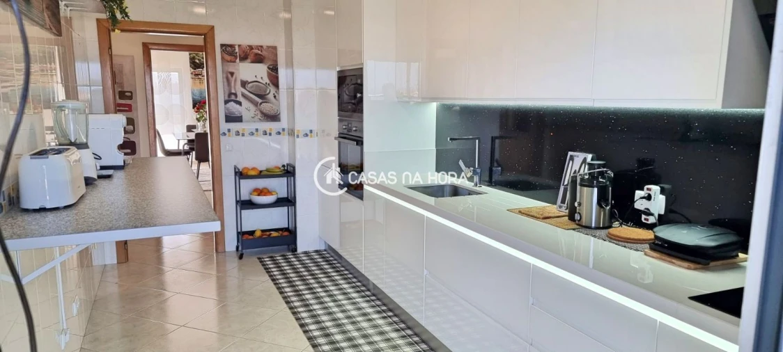 Apartamento T3 para Venda em Portimão Foto 7