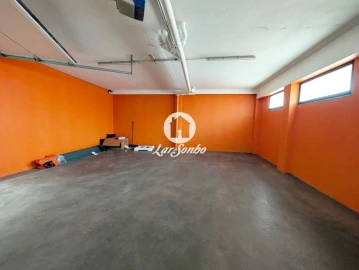 Apartamento T4 para Venda em Póvoa de Varzim, Beiriz e Argivai