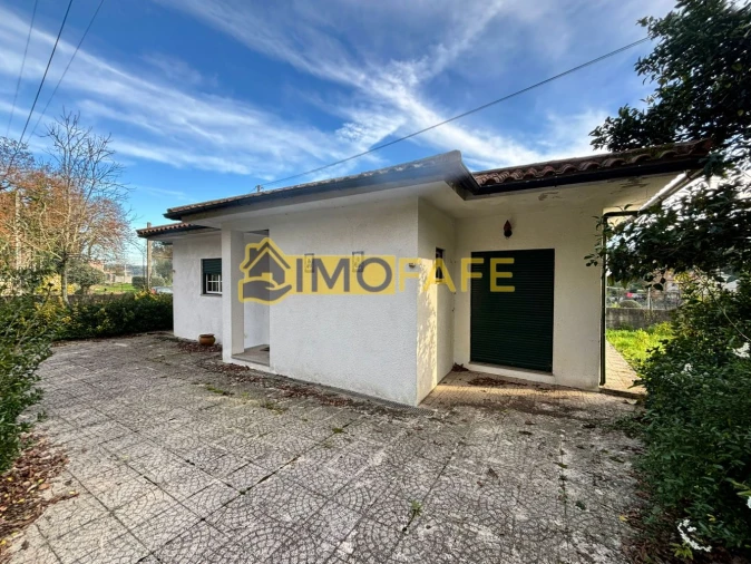 Moradia T2 para Venda em Passos Foto 19