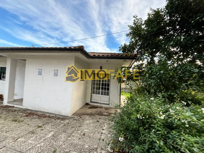 Moradia T2 para Venda em Passos Foto 16