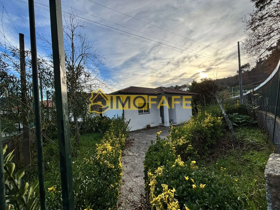 Moradia T2 para Venda em Passos Foto 2