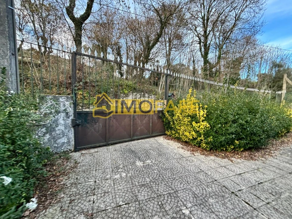 Moradia T2 para Venda em Passos Foto 26