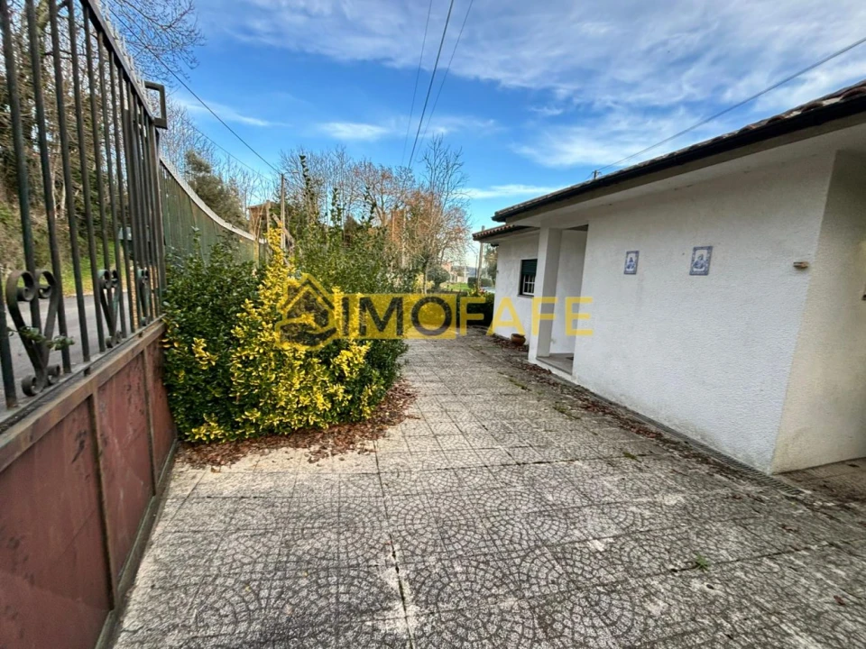 Moradia T2 para Venda em Passos Foto 27