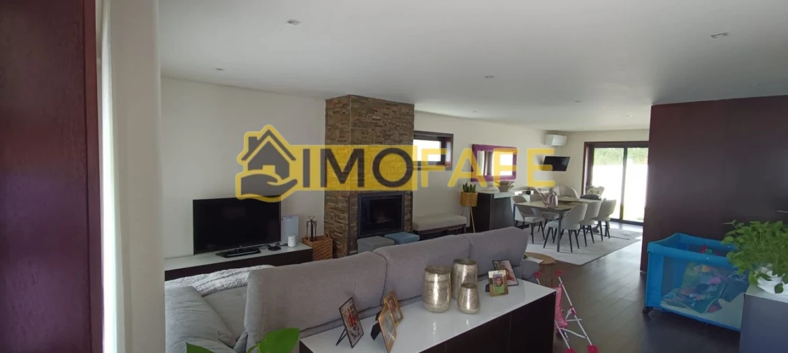 Moradia T3 para Venda em Medelo Foto 7