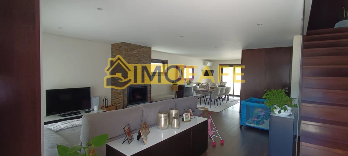 Moradia T3 para Venda em Medelo Foto 8