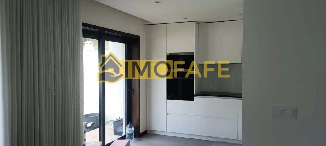 Moradia T3 para Venda em Medelo Foto 12