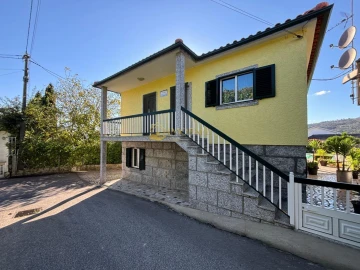 Moradia T3 para Venda em Fornelos