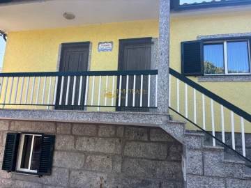 Moradia T3 para Venda em Fornelos