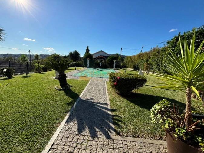 Moradia T3 para Venda em Fornelos Foto 6