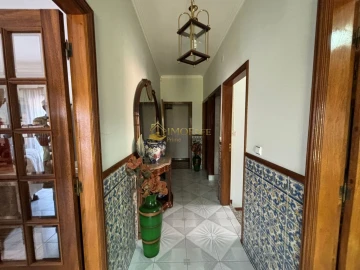 Moradia T3 para Venda em Cepães e Fareja