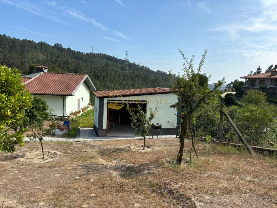 Moradia T3 para Venda em Cepães e Fareja Foto 1