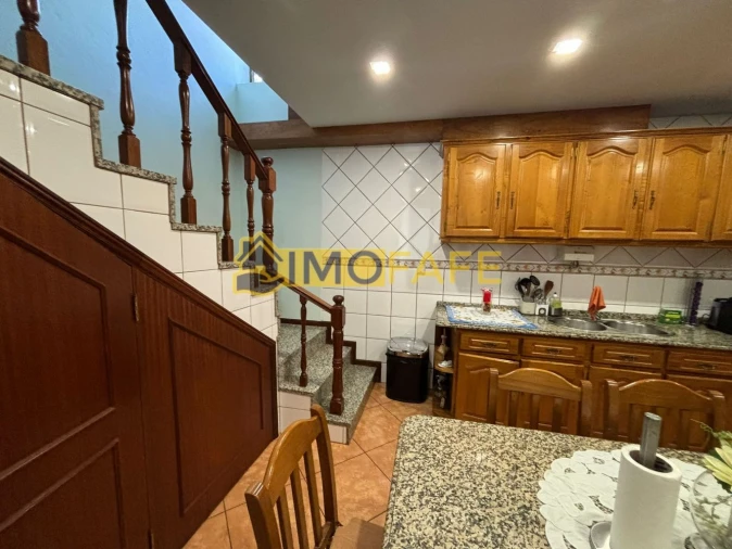 Moradia T3 para Venda em Cepães e Fareja Foto 3