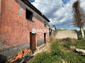 Moradia T2 para Venda em Britelo, Gémeos e Ourilhe