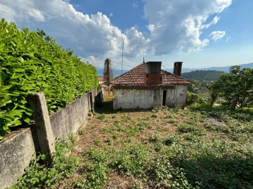 Moradia T2 para Venda em Britelo, Gémeos e Ourilhe