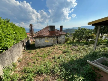 Moradia T2 para Venda em Britelo, Gémeos e Ourilhe