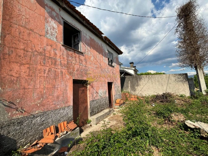 Moradia T2 para Venda em Britelo, Gémeos e Ourilhe Foto 5