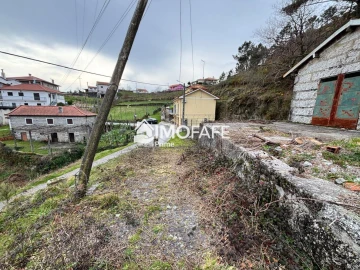 Moradia T0 para Venda em Moreira do Rei e Várzea Cova