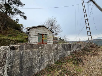 Moradia T0 para Venda em Moreira do Rei e Várzea Cova