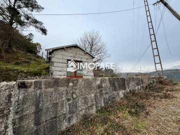 Moradia T0 para Venda em Moreira do Rei e Várzea Cova