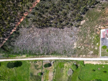 Terreno para Venda em Campelos e Outeiro da Cabeça