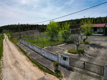 Terreno para Venda em Campelos e Outeiro da Cabeça
