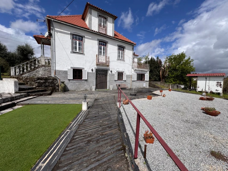 Moradia T6 para Venda em Boa Aldeia, Farminhão e Torredeita Foto 2