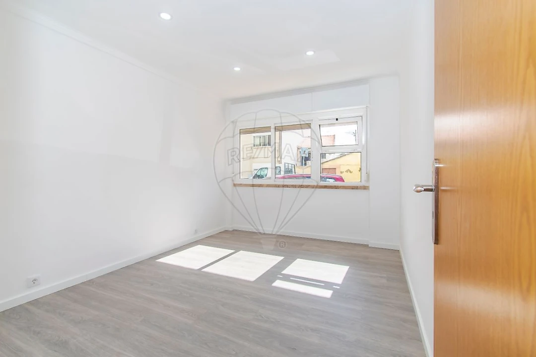 Apartamento T2 para Venda em Alhandra, São João dos Montes e Calhandriz Foto 7