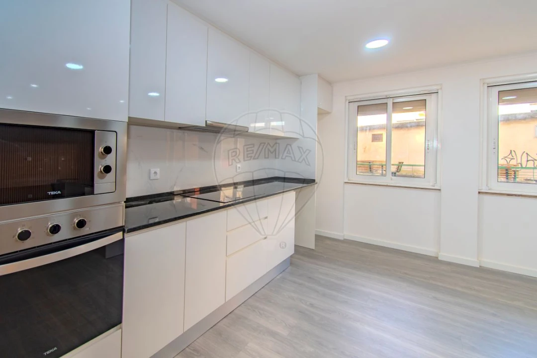 Apartamento T2 para Venda em Alhandra, São João dos Montes e Calhandriz Foto 2