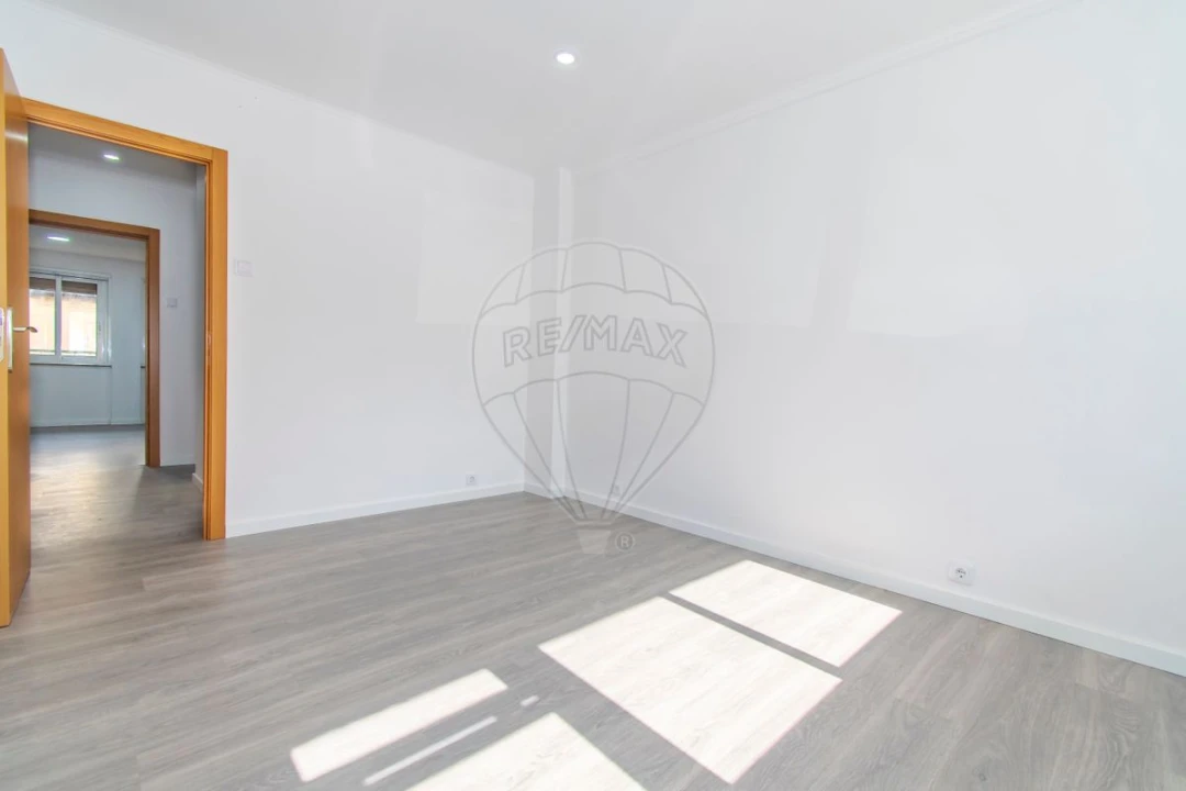 Apartamento T2 para Venda em Alhandra, São João dos Montes e Calhandriz Foto 8