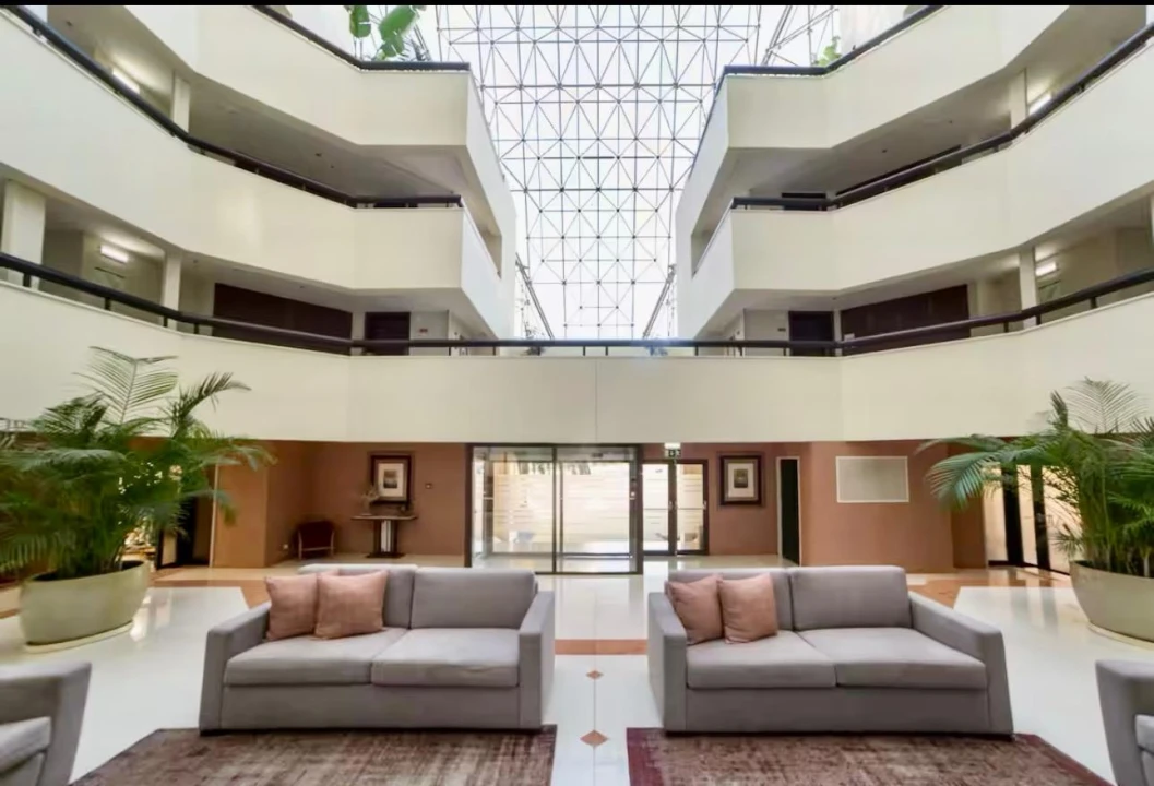 Apartamento T1 para Venda em Cascais e Estoril Foto 2