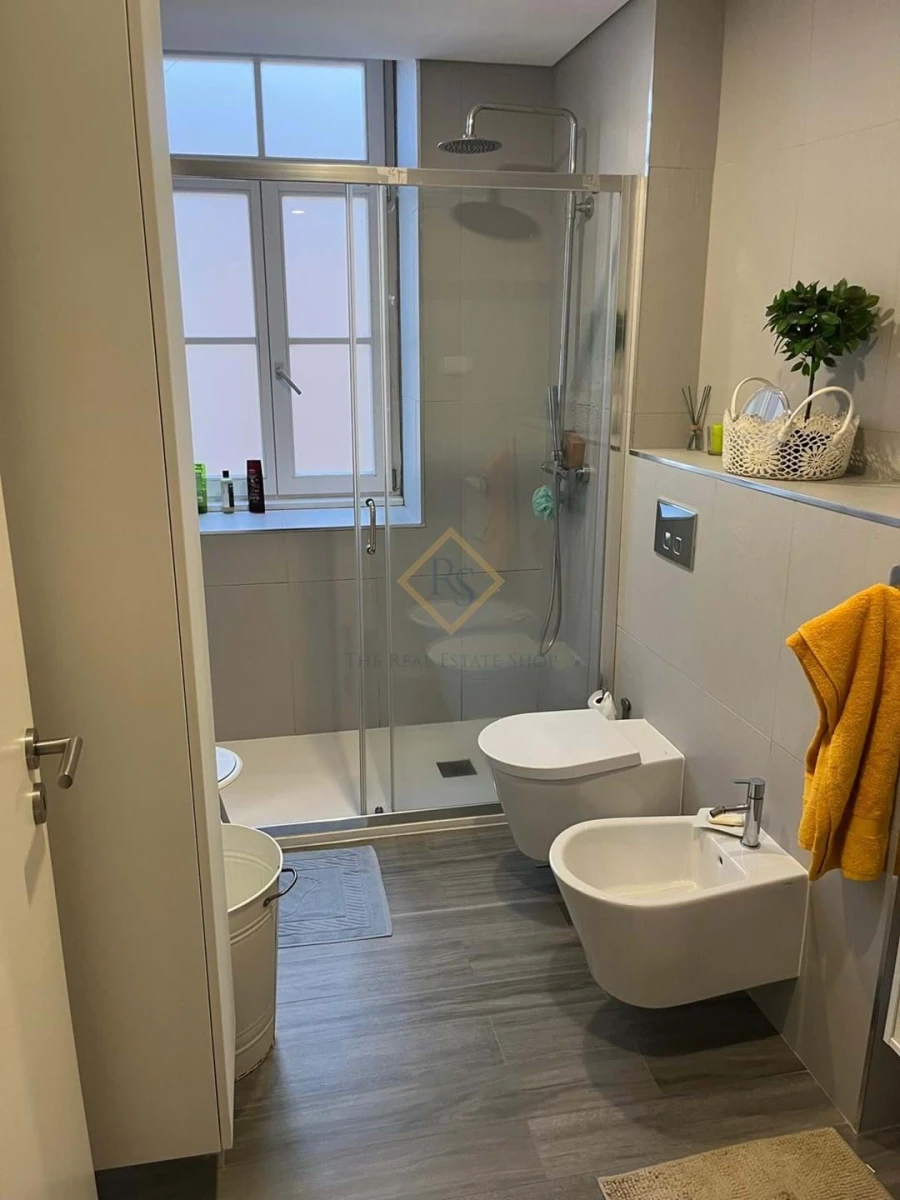 Moradia T4 para Venda em Santa Maria Maior e Monserrate e Meadela Foto 14