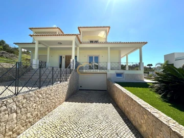 Moradia T3 para Venda em Albufeira e Olhos de Água