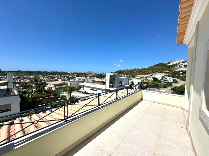 Moradia T3 para Venda em Albufeira e Olhos de Água Foto 25