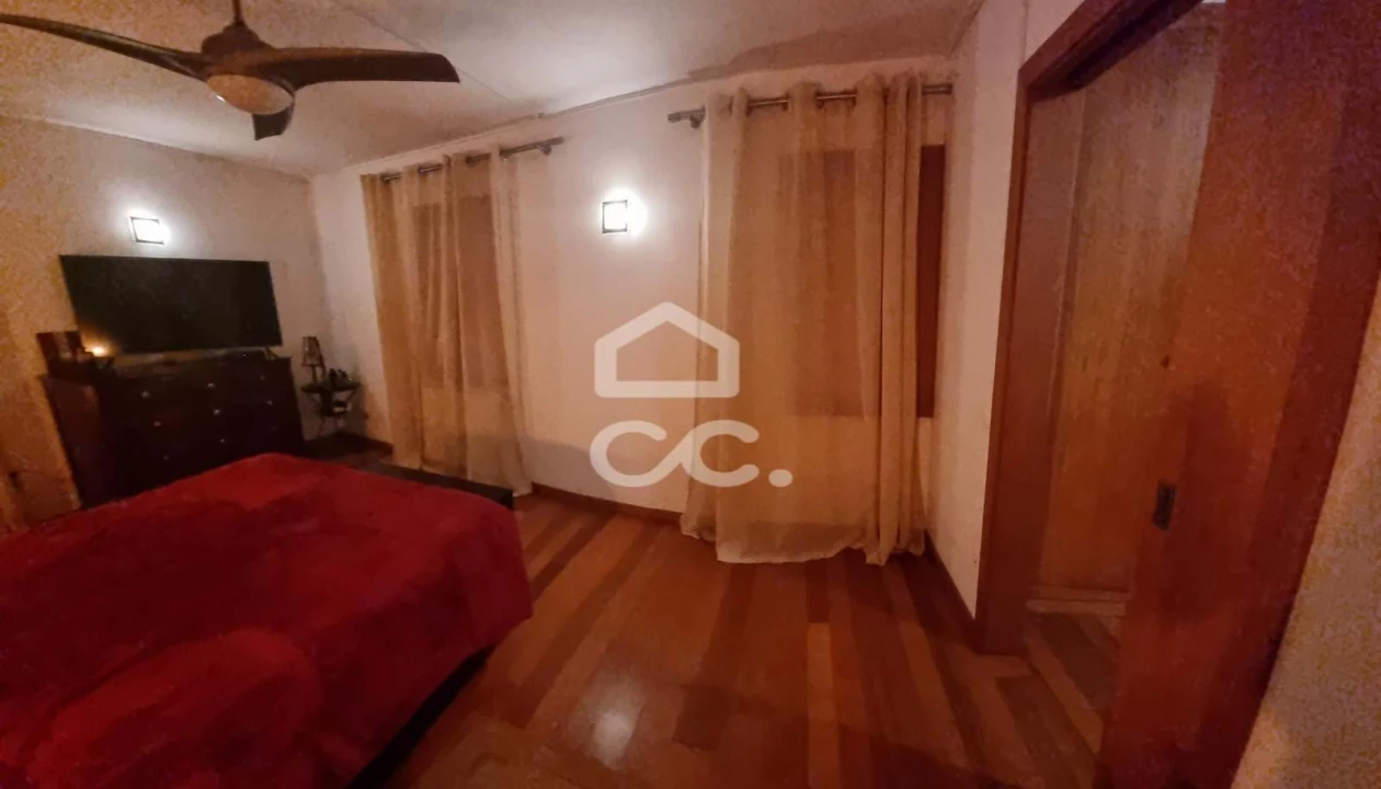 Moradia T5 para Venda em Lanhelas Foto 32