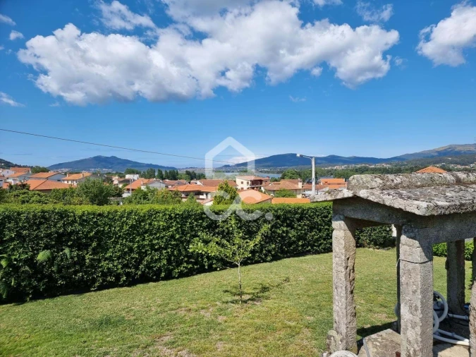 Moradia T5 para Venda em Lanhelas Foto 2