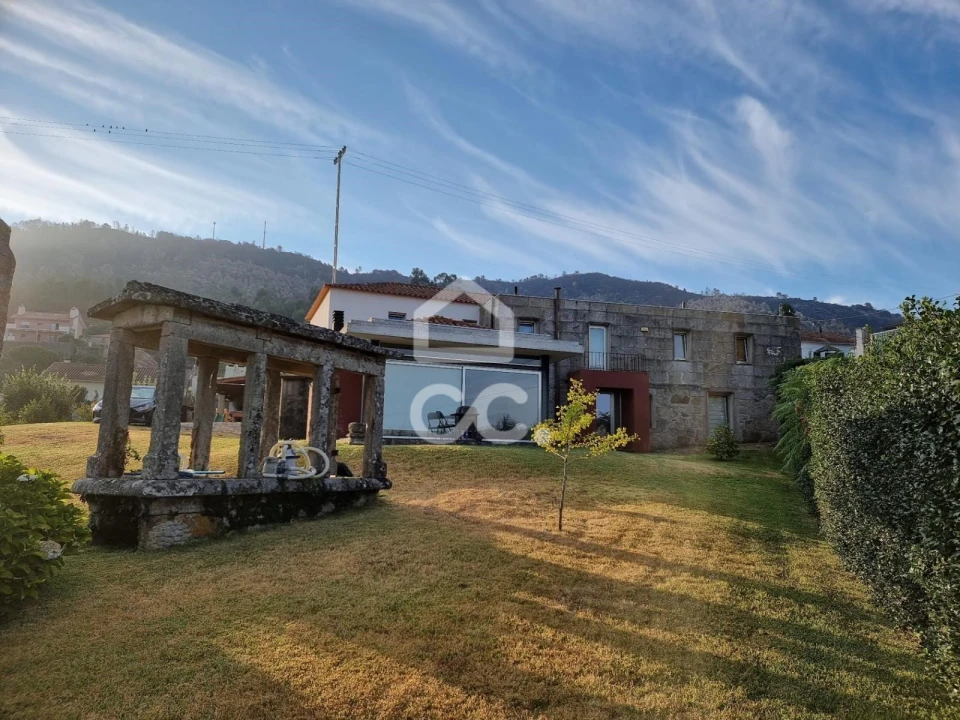 Moradia T5 para Venda em Lanhelas Foto 6