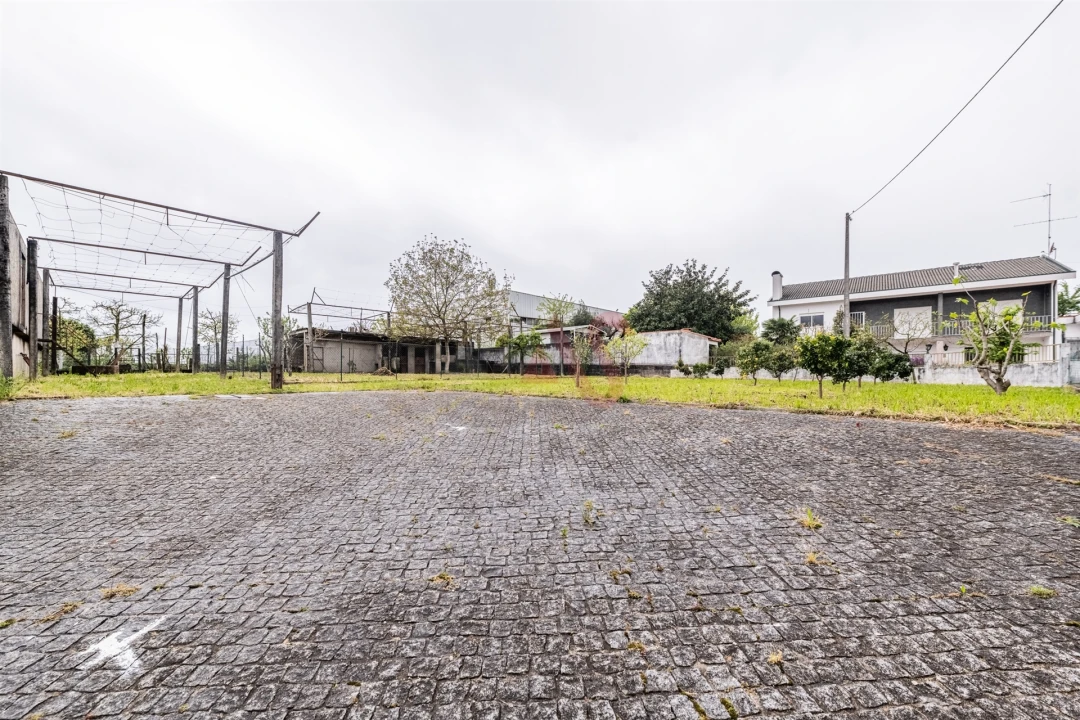 Moradia T6 para Venda em Medelo Foto 30