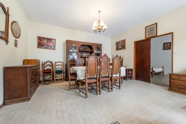 Moradia T6 para Venda em Medelo Foto 22