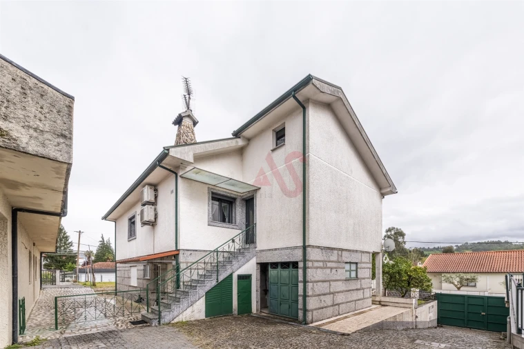 Moradia T6 para Venda em Medelo Foto 27