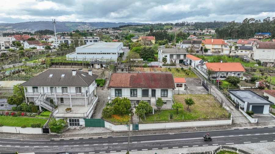 Moradia T6 para Venda em Medelo Foto 3