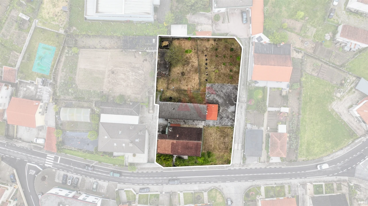 Moradia T6 para Venda em Medelo Foto 35