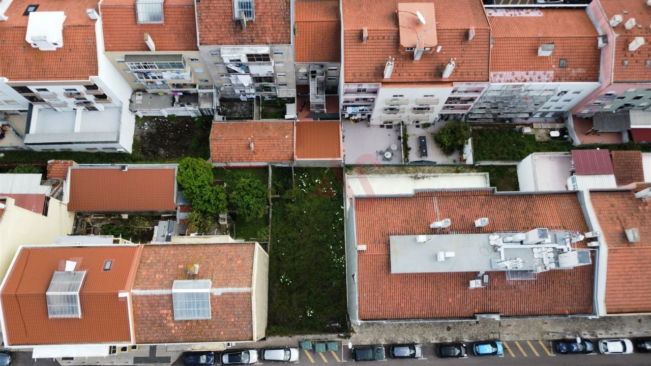 Terreno para Venda em Encosta do Sol Foto 2